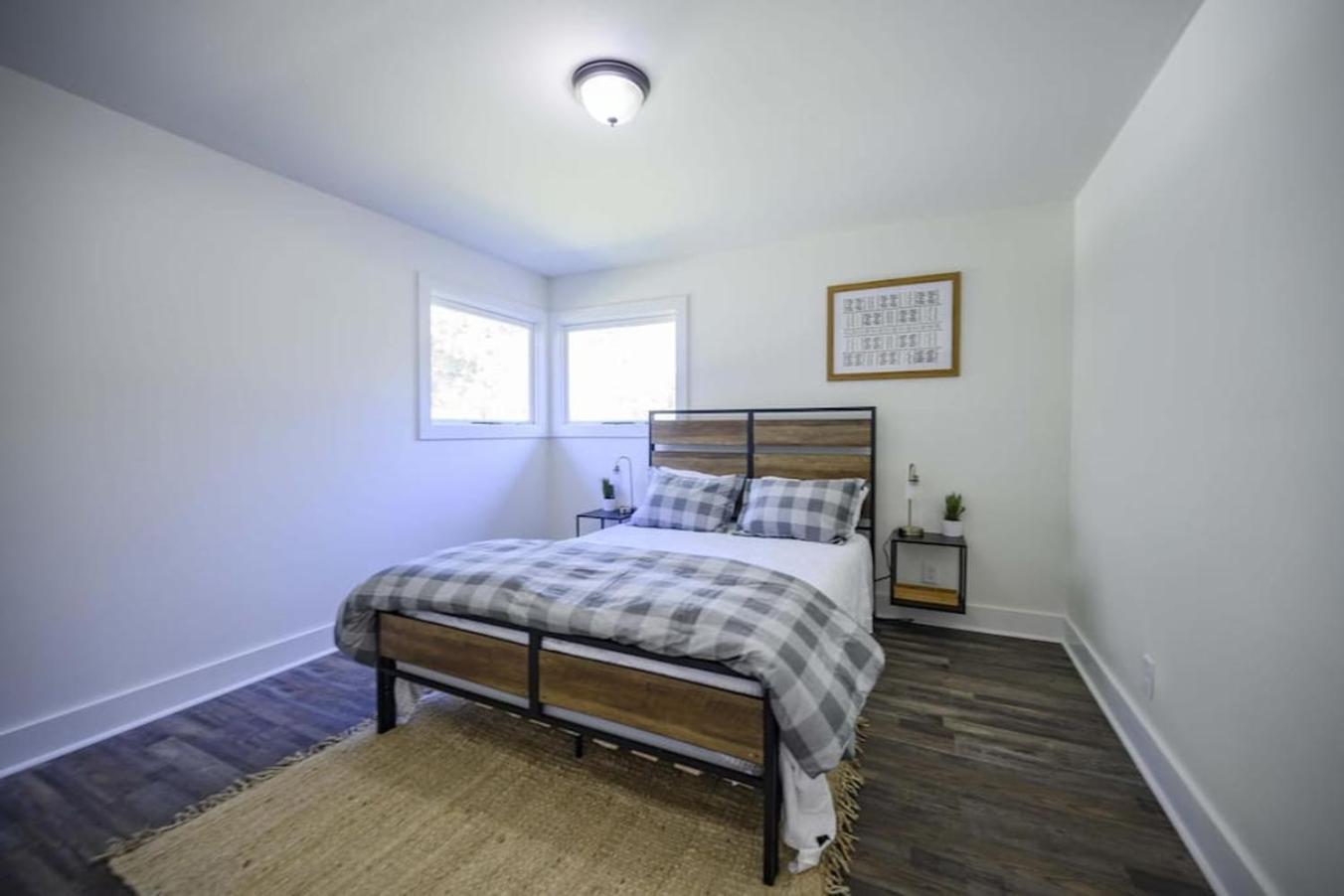 Gorgeous Renovated Home With Large & Private Lot Winchester Экстерьер фото