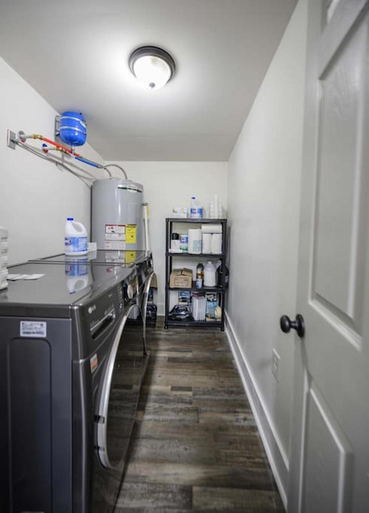 Gorgeous Renovated Home With Large & Private Lot Winchester Экстерьер фото