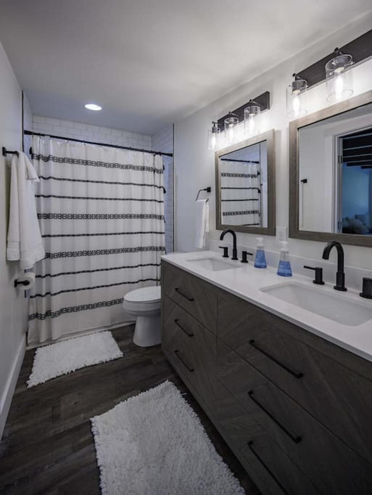 Gorgeous Renovated Home With Large & Private Lot Winchester Экстерьер фото