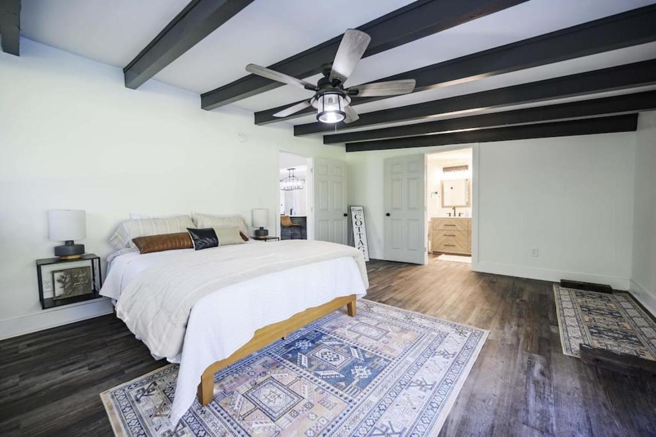 Gorgeous Renovated Home With Large & Private Lot Winchester Экстерьер фото