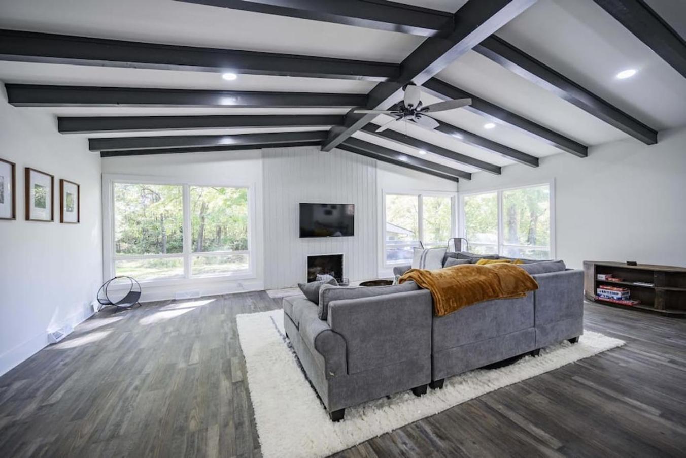 Gorgeous Renovated Home With Large & Private Lot Winchester Экстерьер фото