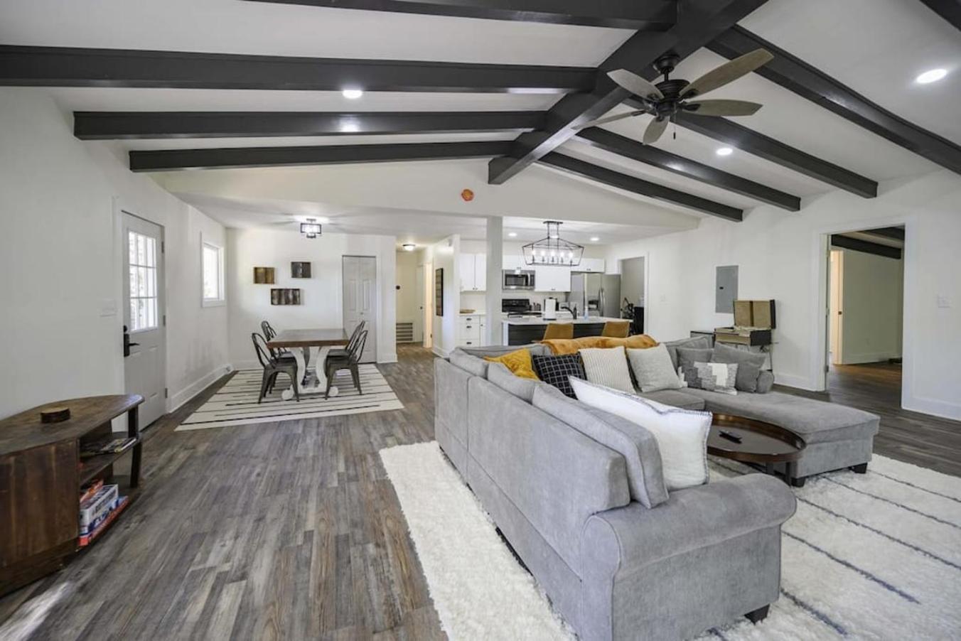 Gorgeous Renovated Home With Large & Private Lot Winchester Экстерьер фото
