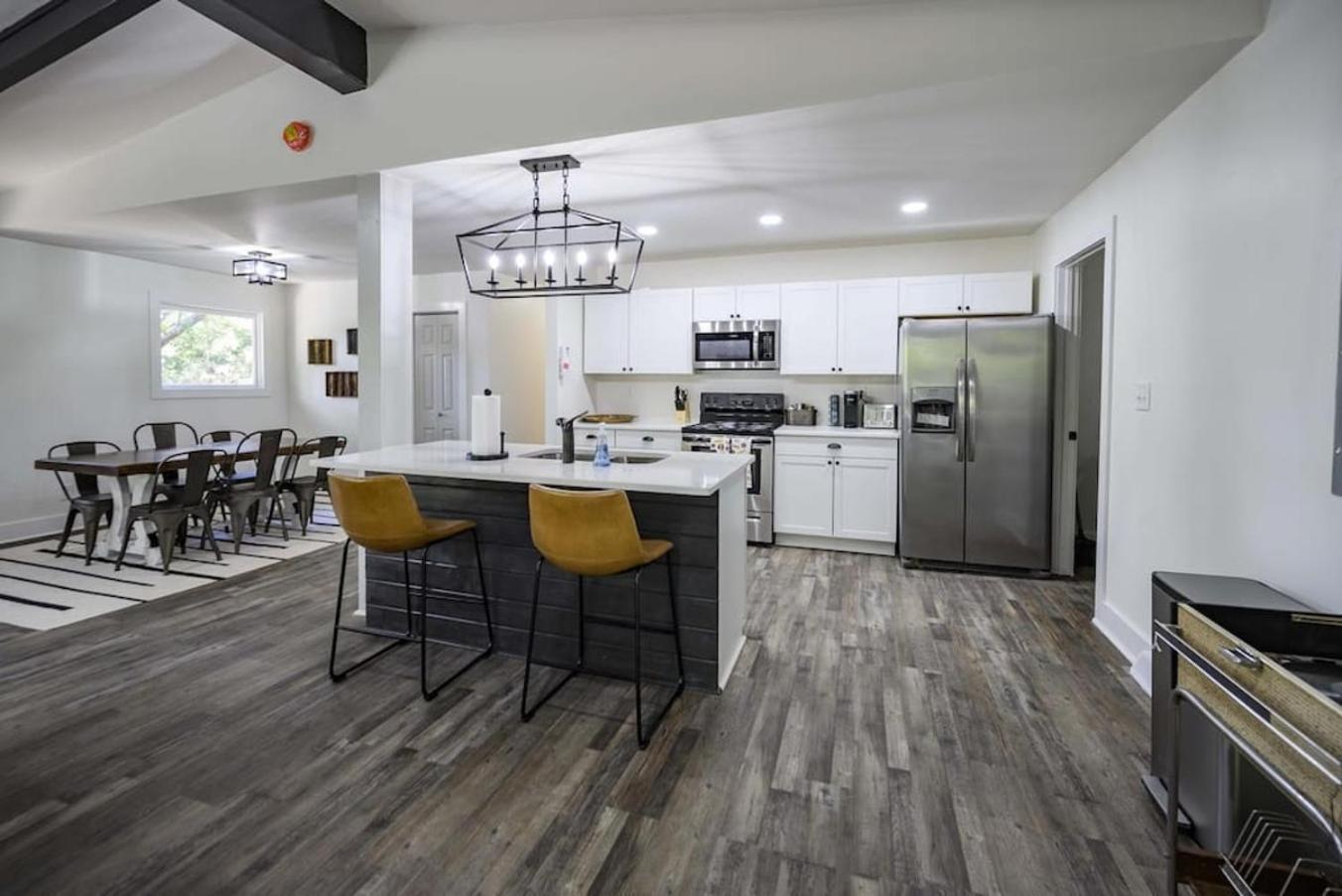 Gorgeous Renovated Home With Large & Private Lot Winchester Экстерьер фото